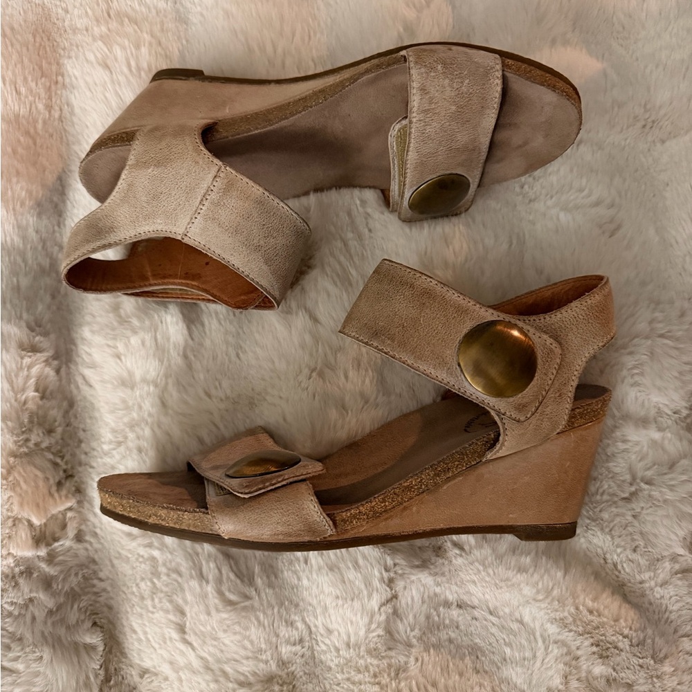 Taos Taupe Wedges with Brass Details